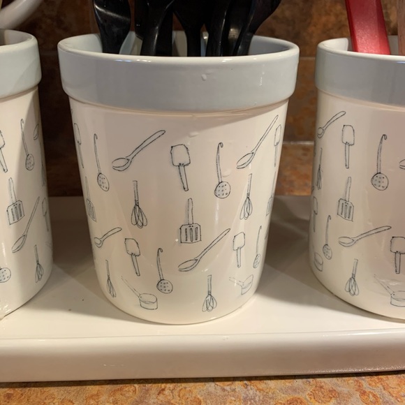 Rae Dunn Accents Rae Dunn Magenta Home Utensil Holder Poshmark